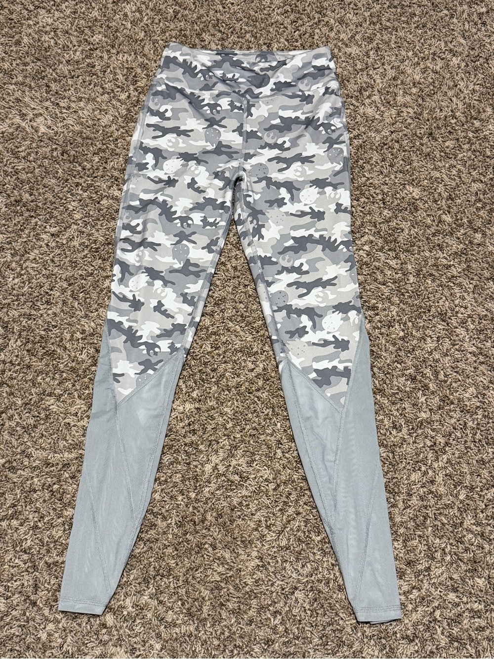 Star Wars Her Universe Millennium Falcon Camo Leggings Gray and White Medium